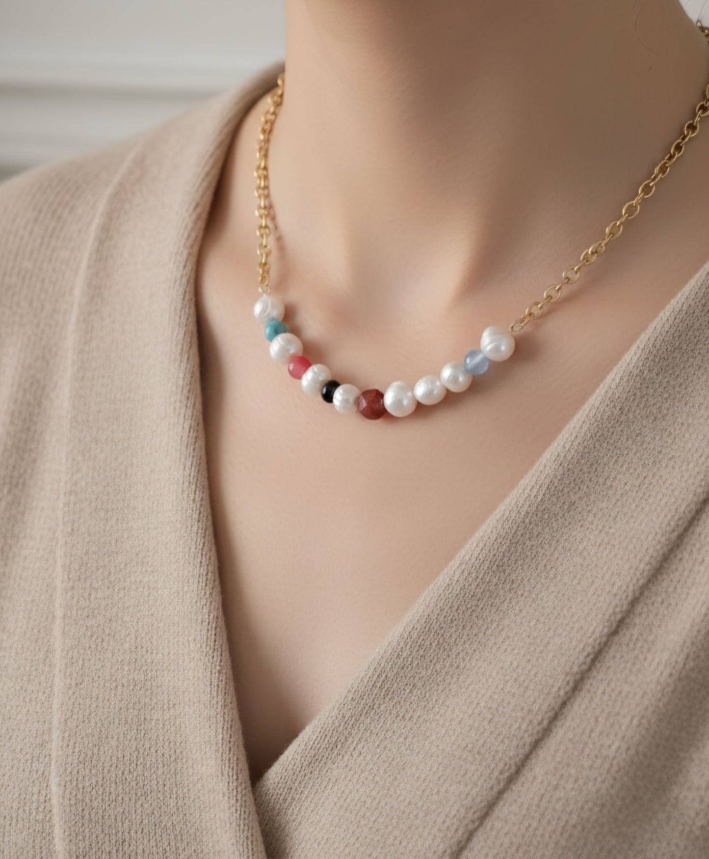HANDE PEARL NECKLACE