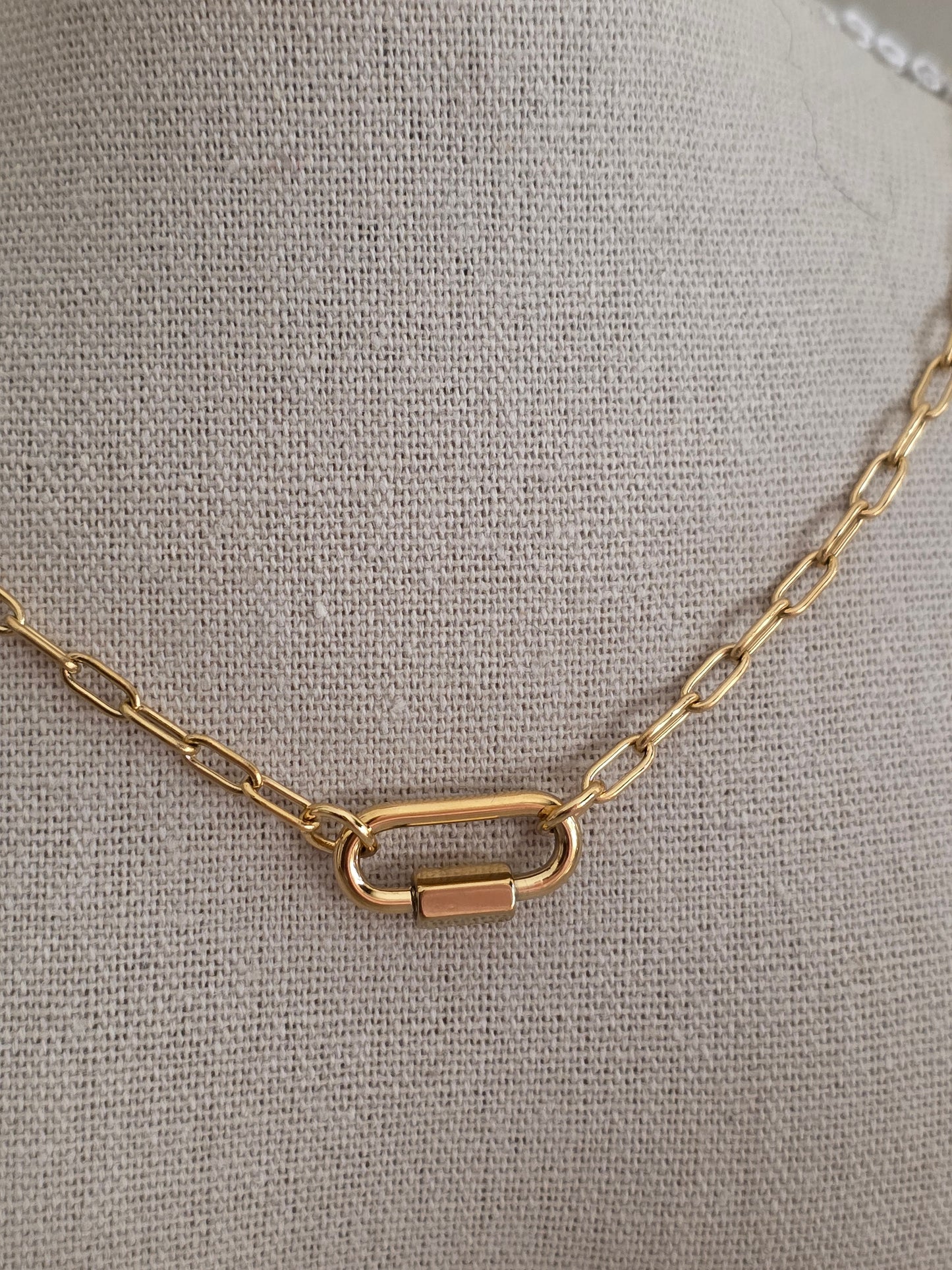 PAPERCLIP CHARM NECKLACE