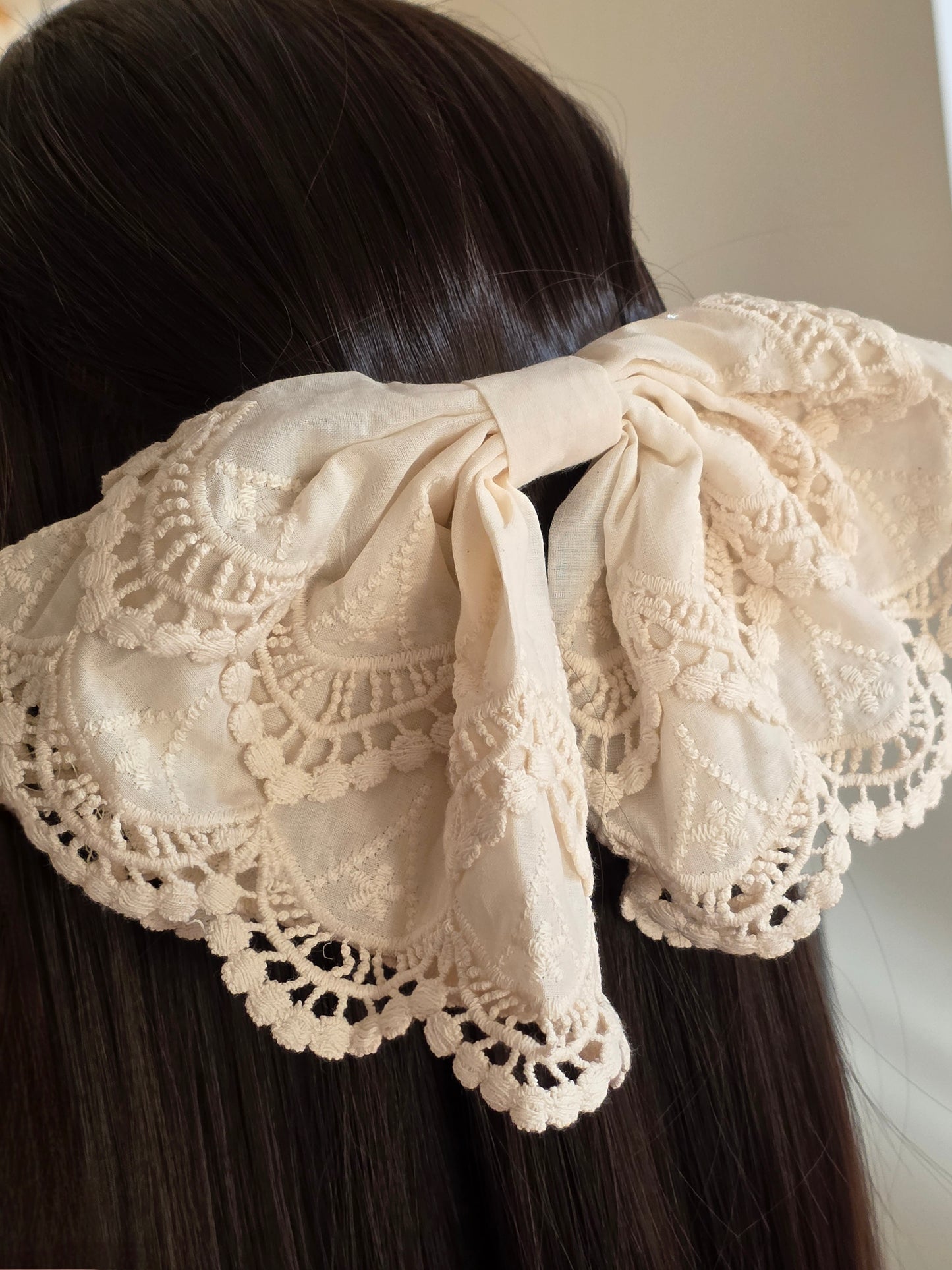 ELEGANT VINTAGE BOW HAIR CLIP