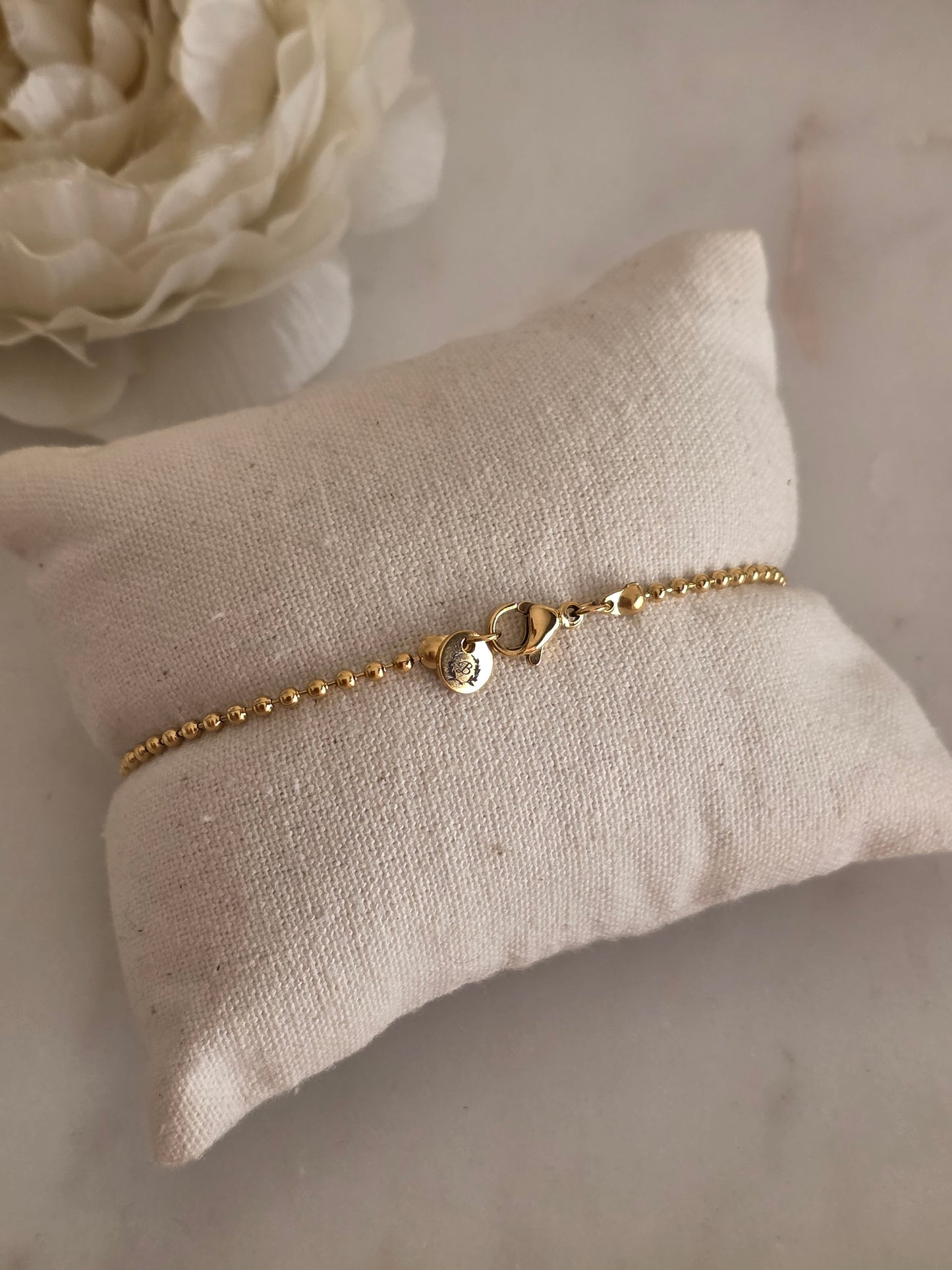 DAISY FLOWER BEADED BRACELET