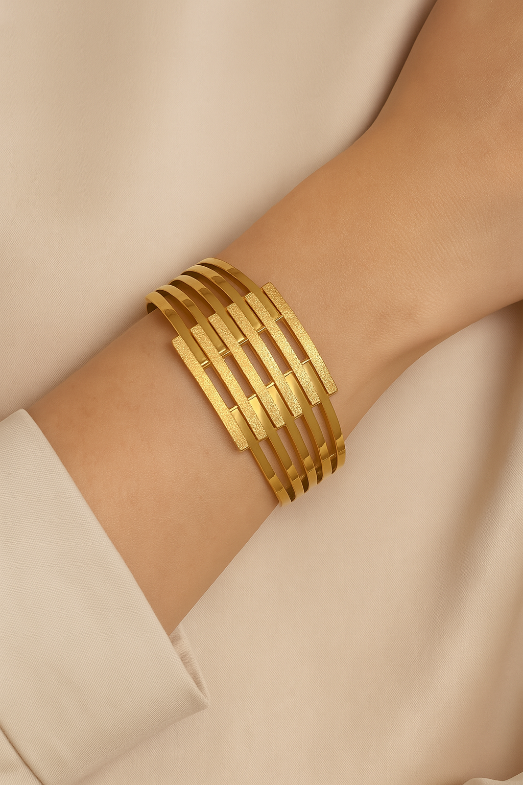 KIRALICE BANGLE