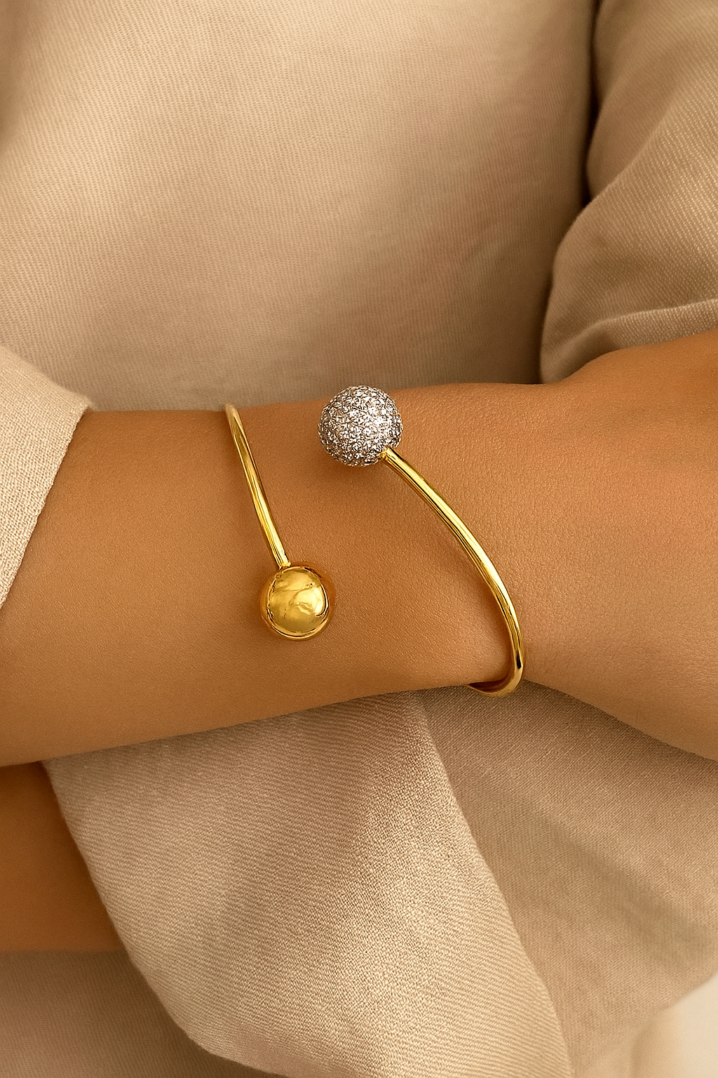 ZINA BALL BANGLE