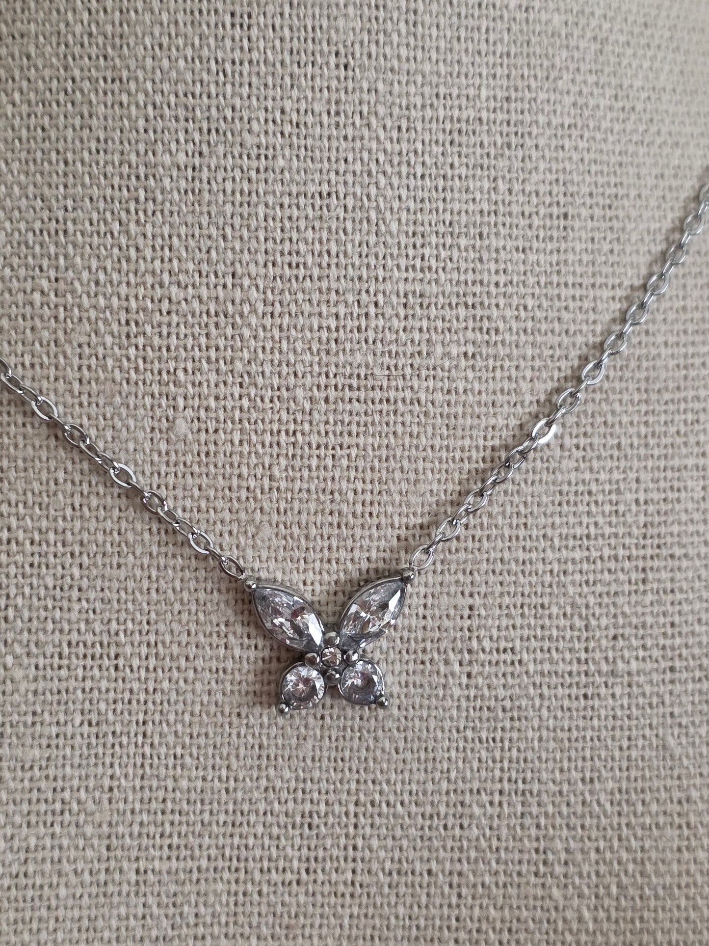 SEMARA BUTTERFLY NECKLACE
