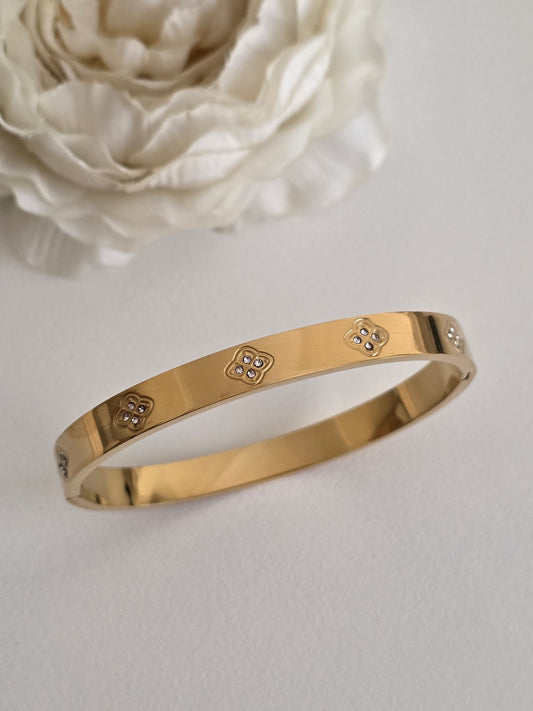 Gold plated clover bangle