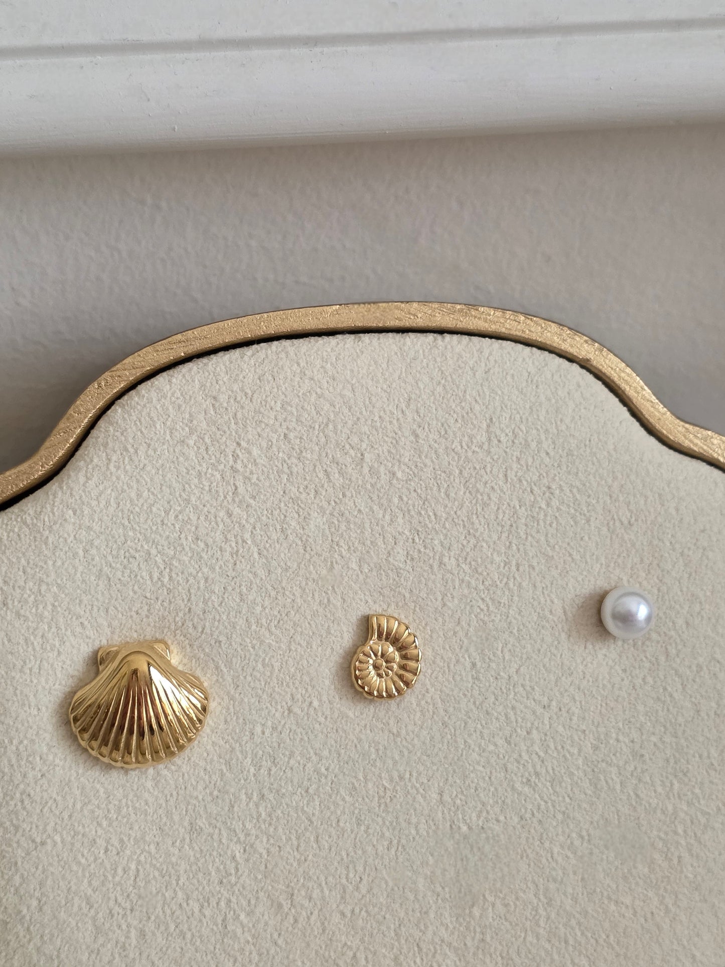 SINA SHELL EARRING SET