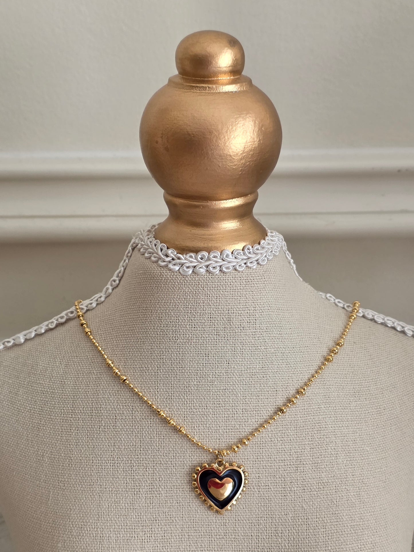AYCE HEART NECKLACE