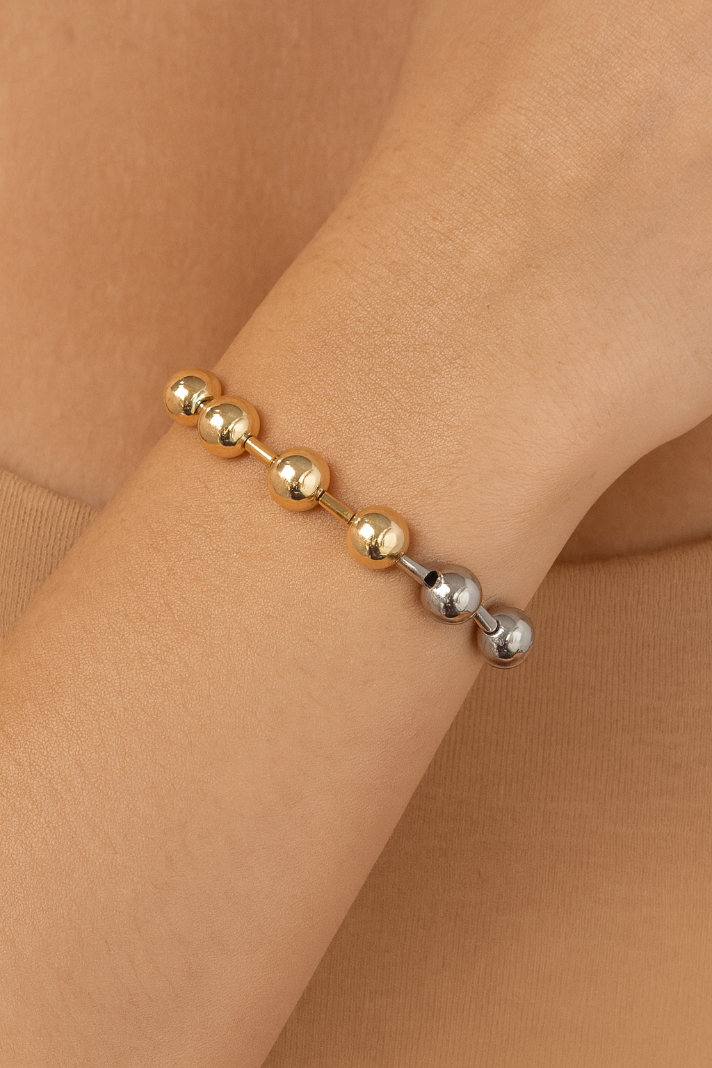ASYA BALL BRACELET