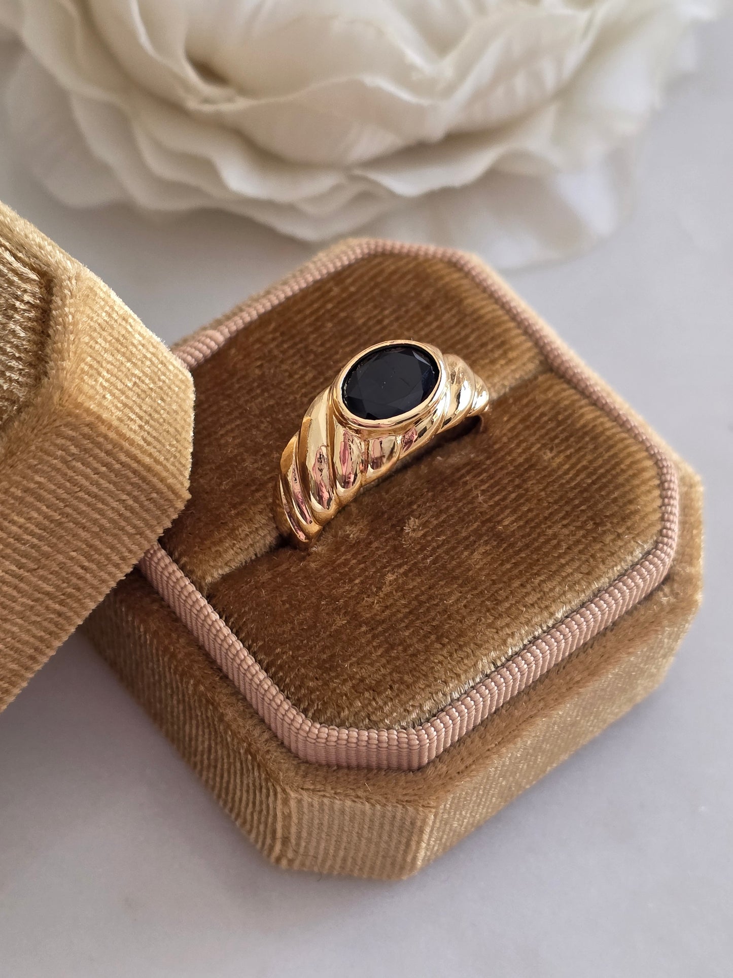 ASMA RING