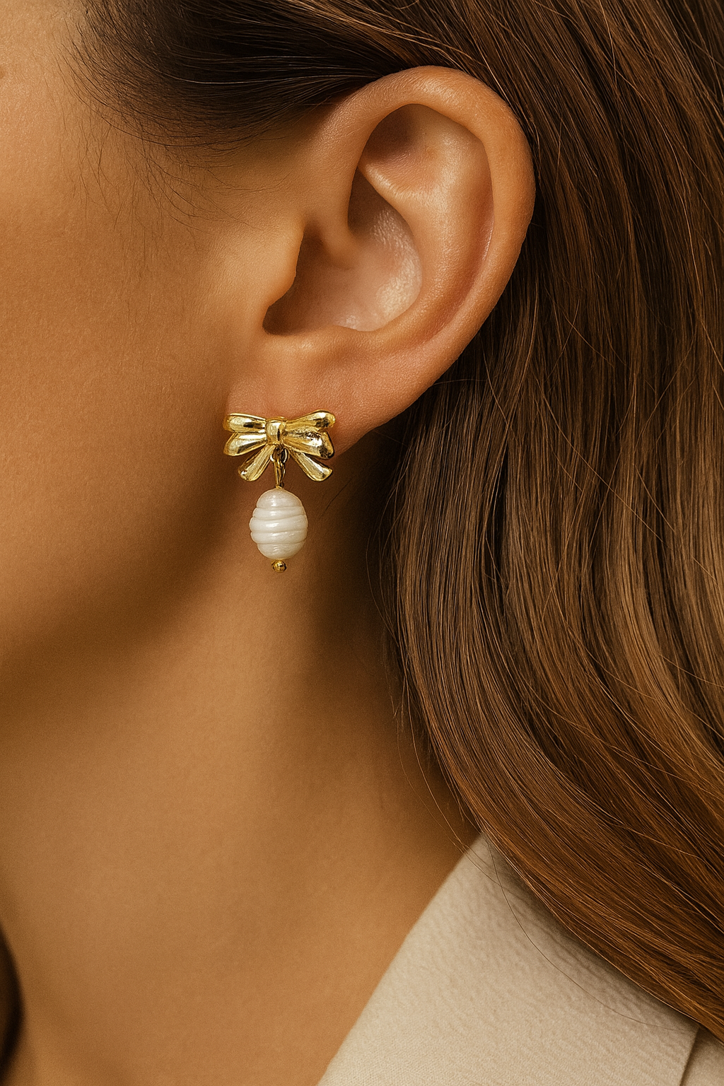 RAYAN BOW PEARL EARRINGS