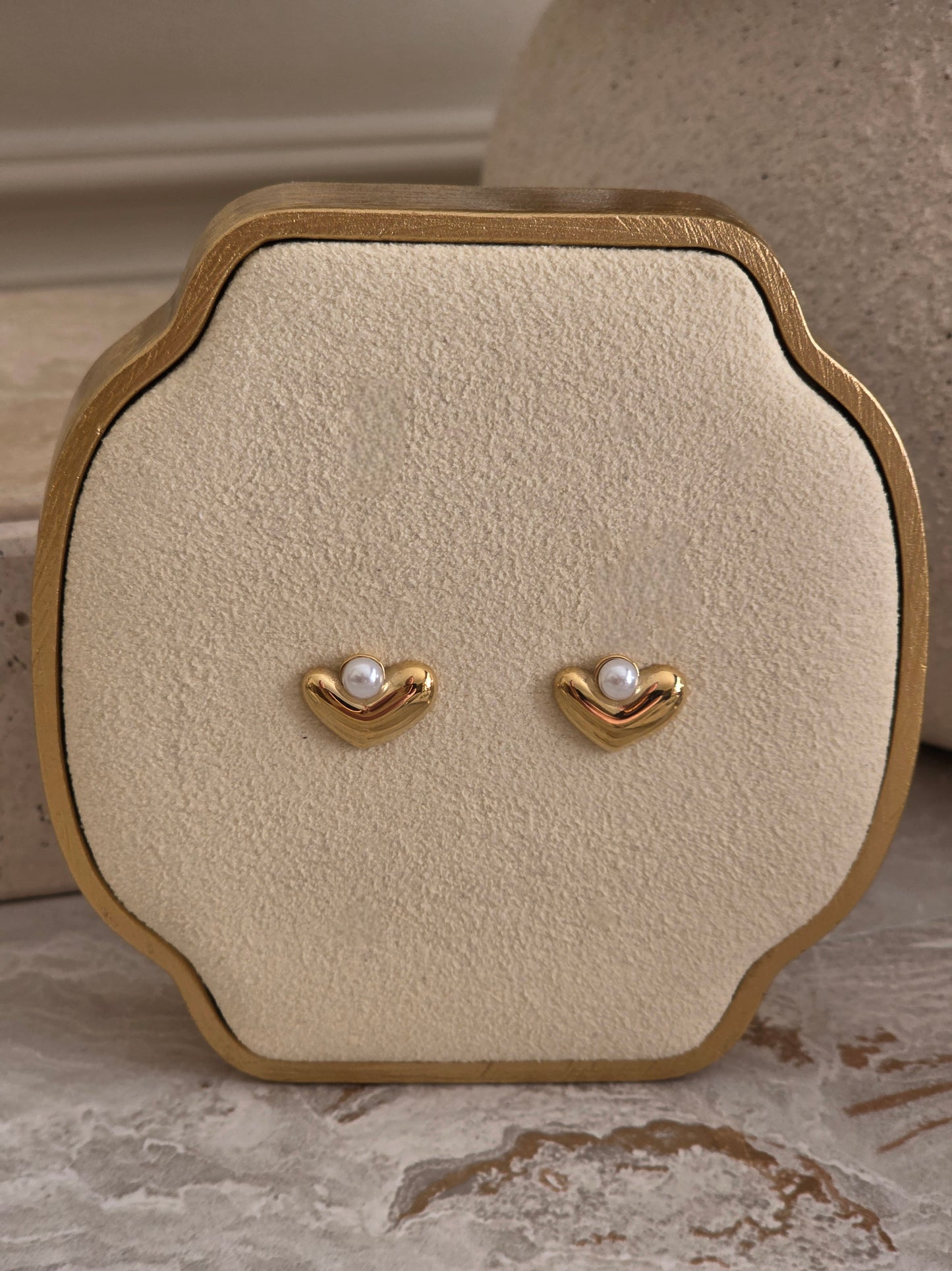 Small gold heart and pearl earrings