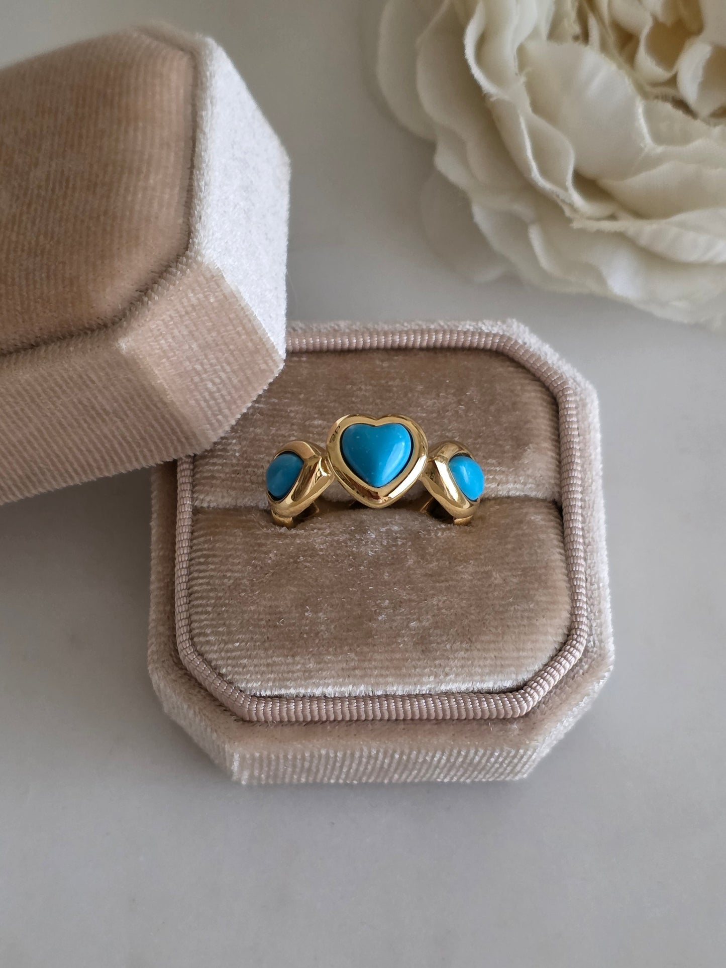 Gold turquoise ring
