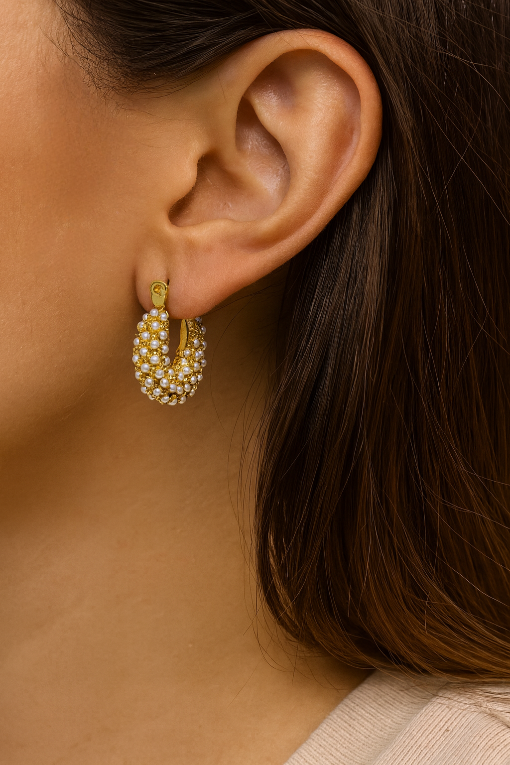 MAYSA PEARL HOOP EARRINGS