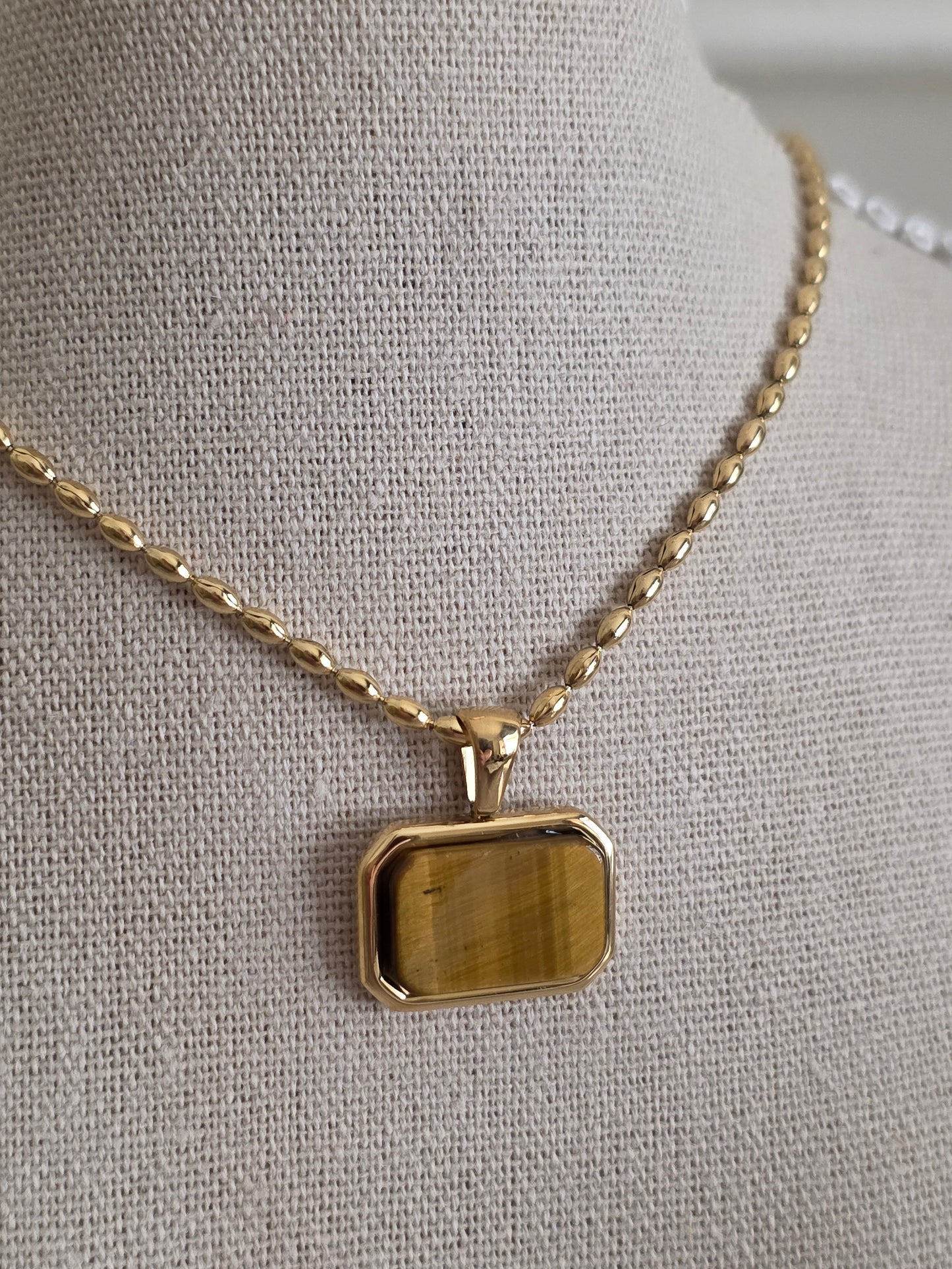 IZABEL NECKLACE