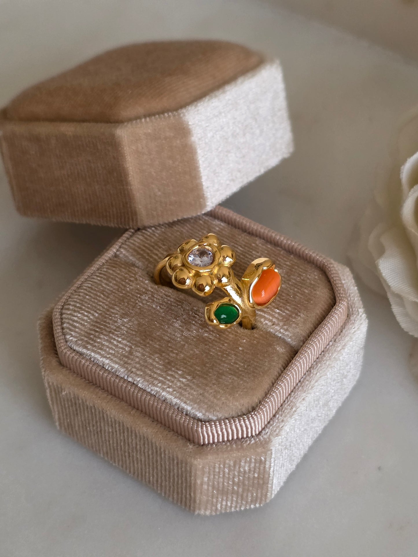 TALIHA FLOWER RING