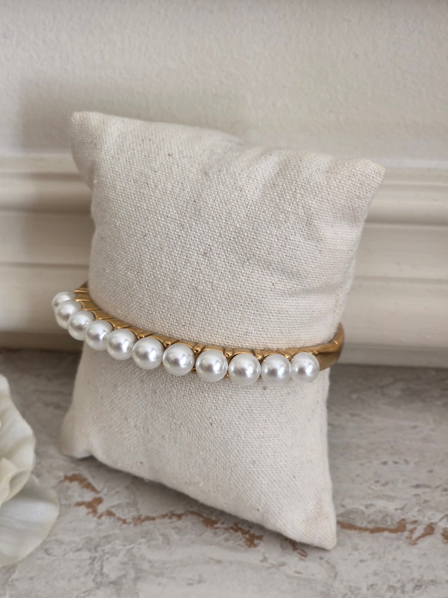 BELIZ PEARL BANGLE
