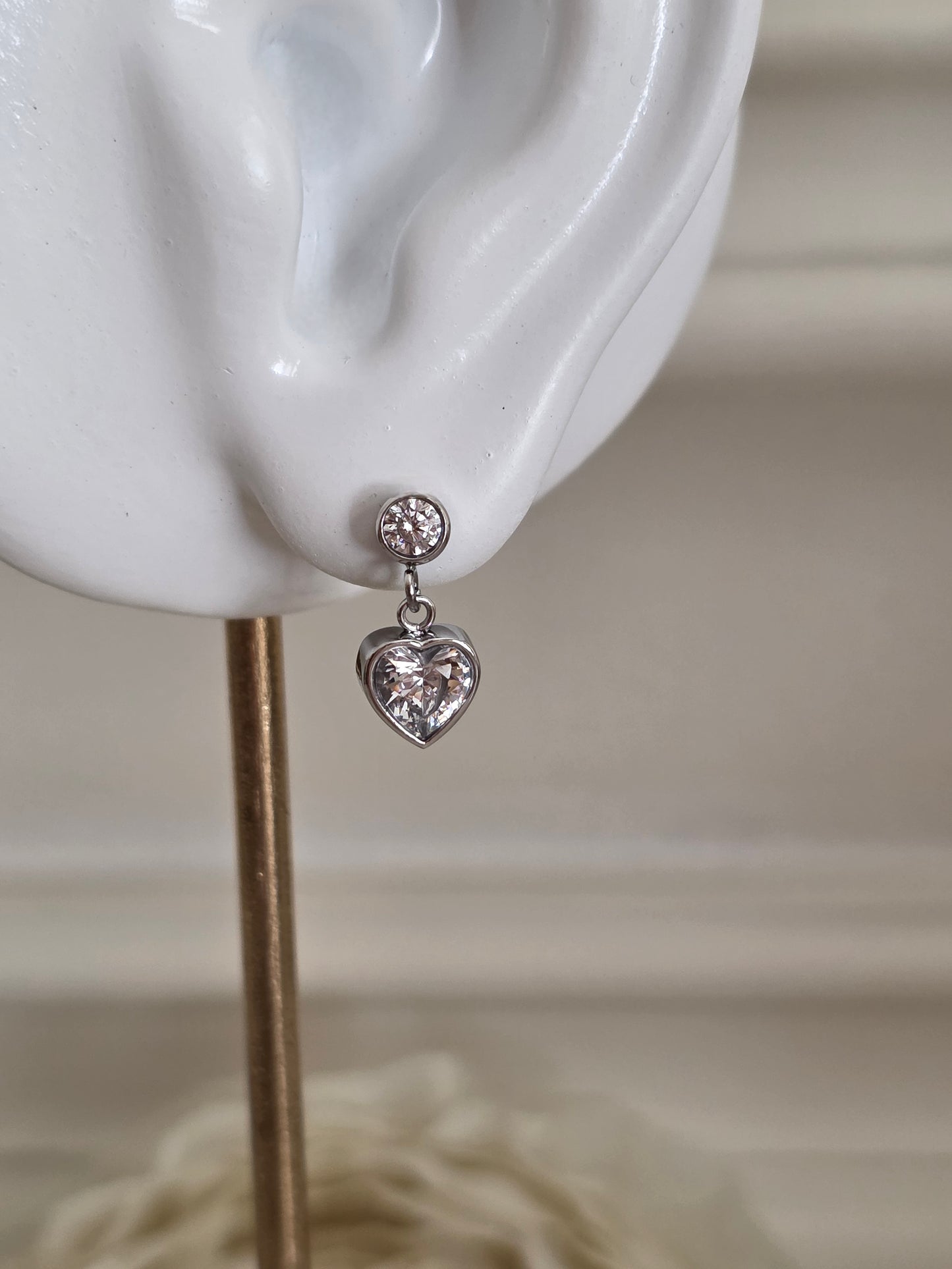 LARAN HEART EARRINGS