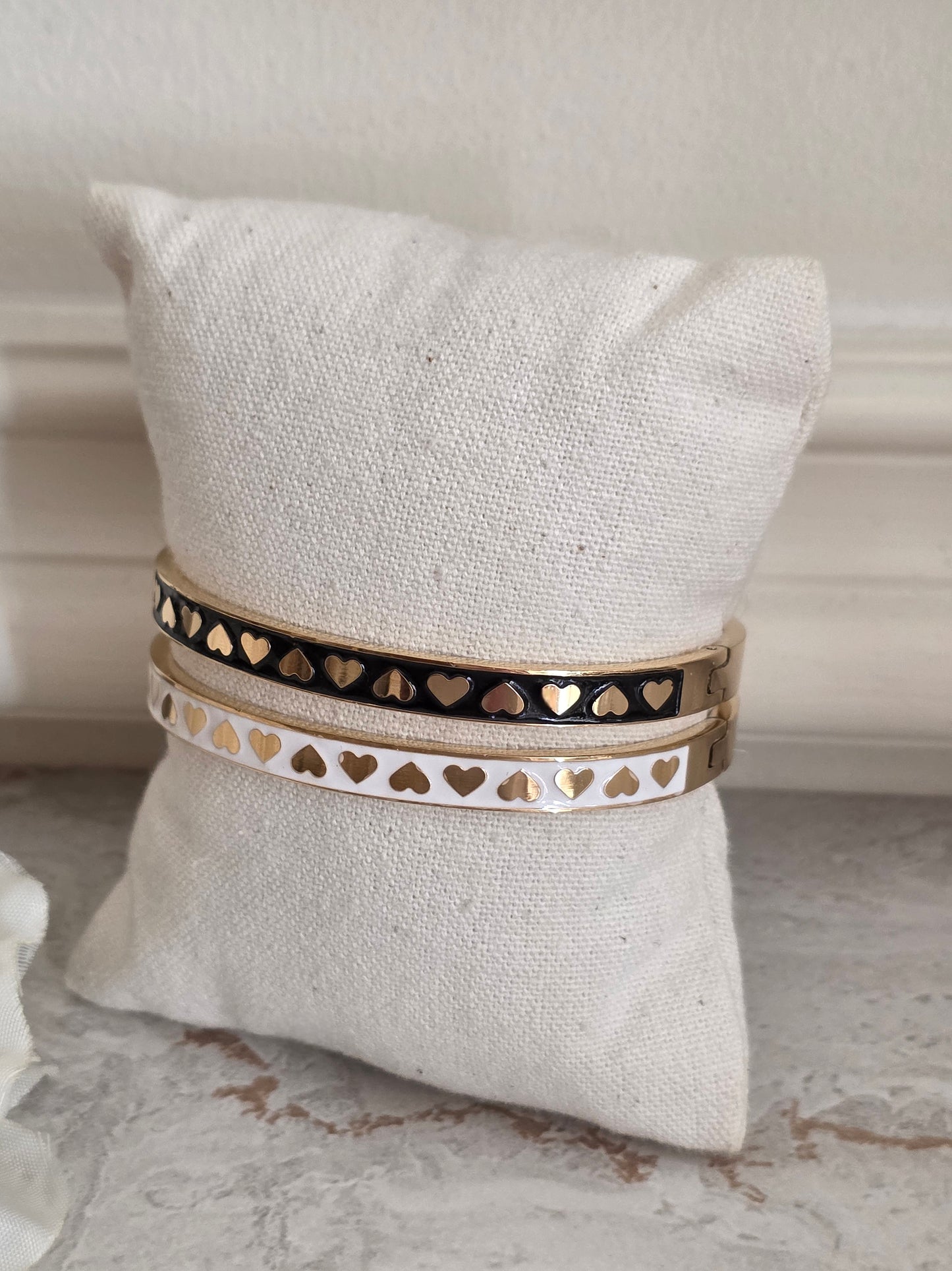 SHIRIN HEART BANGLE
