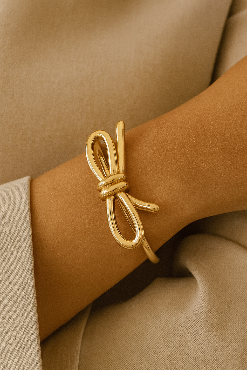 JAZ BOW CUFF BANGLE