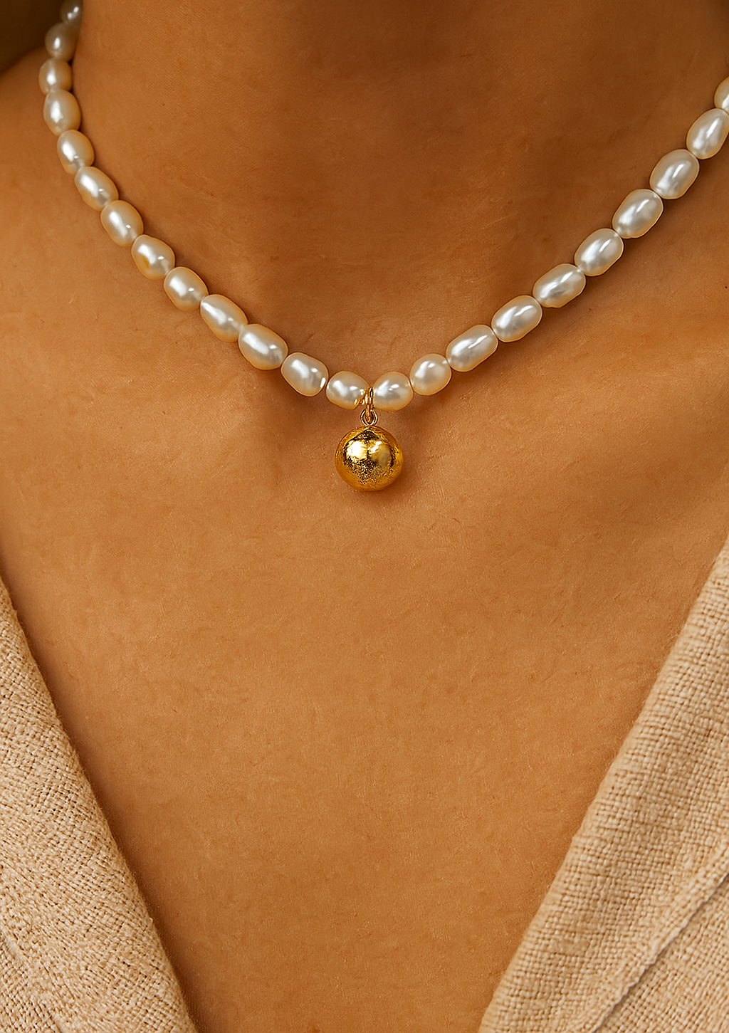 LUNARA PEARL NECKLACE
