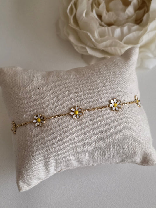 Gold daisy flower Bracelet