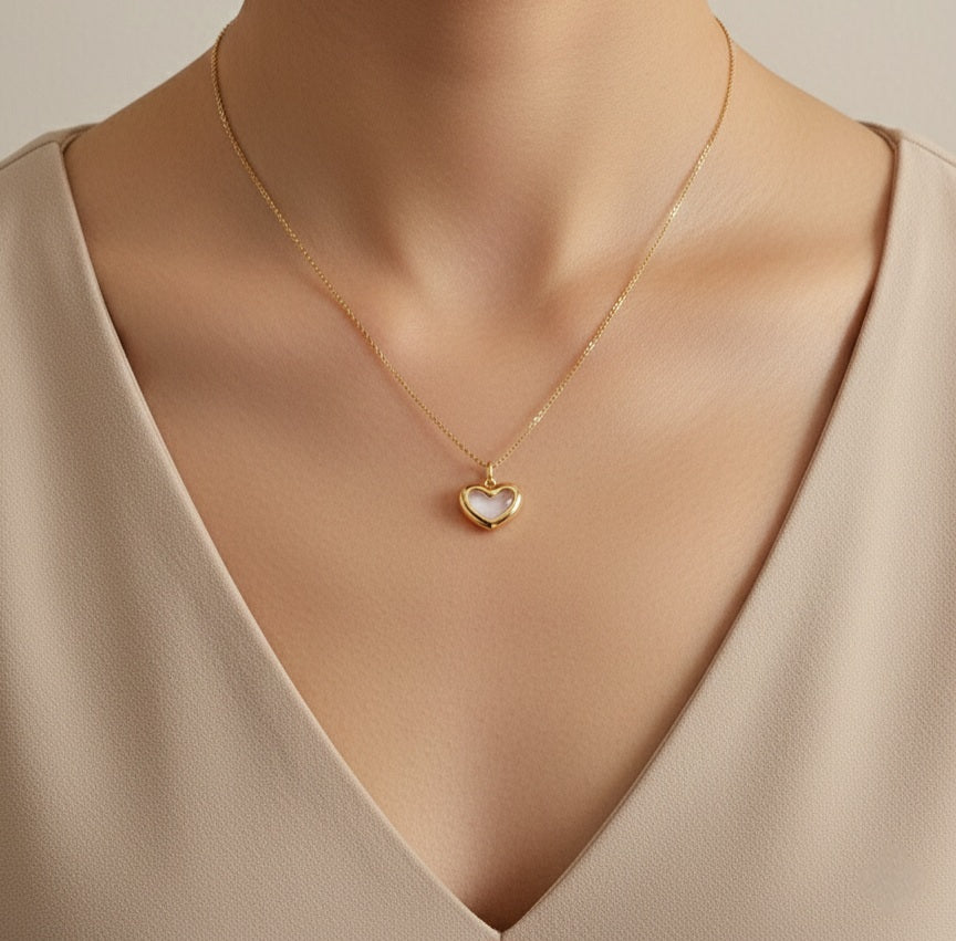 HAVALA HEART NECKLACE