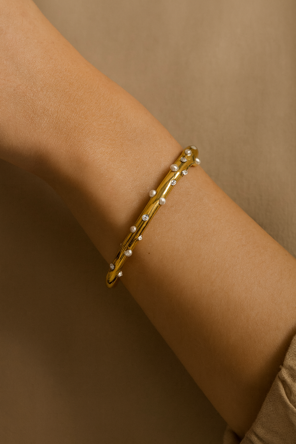 LUNA CUFF BANGLE