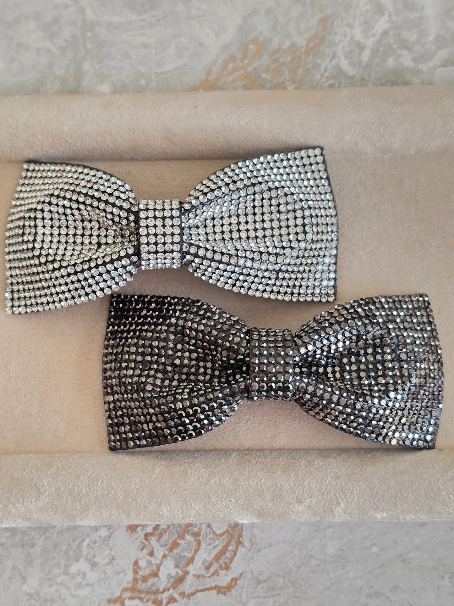 Rhinestone bow hair clip