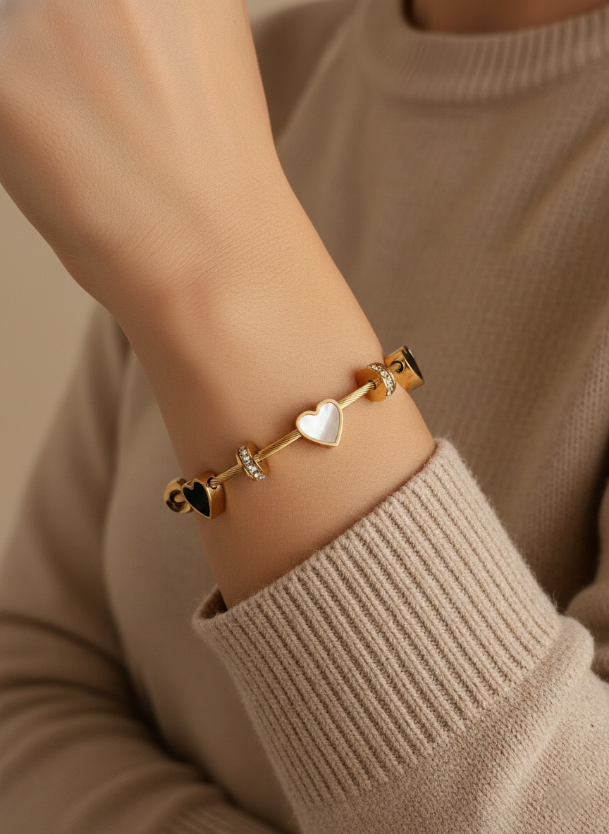 EMET HEART BANGLE