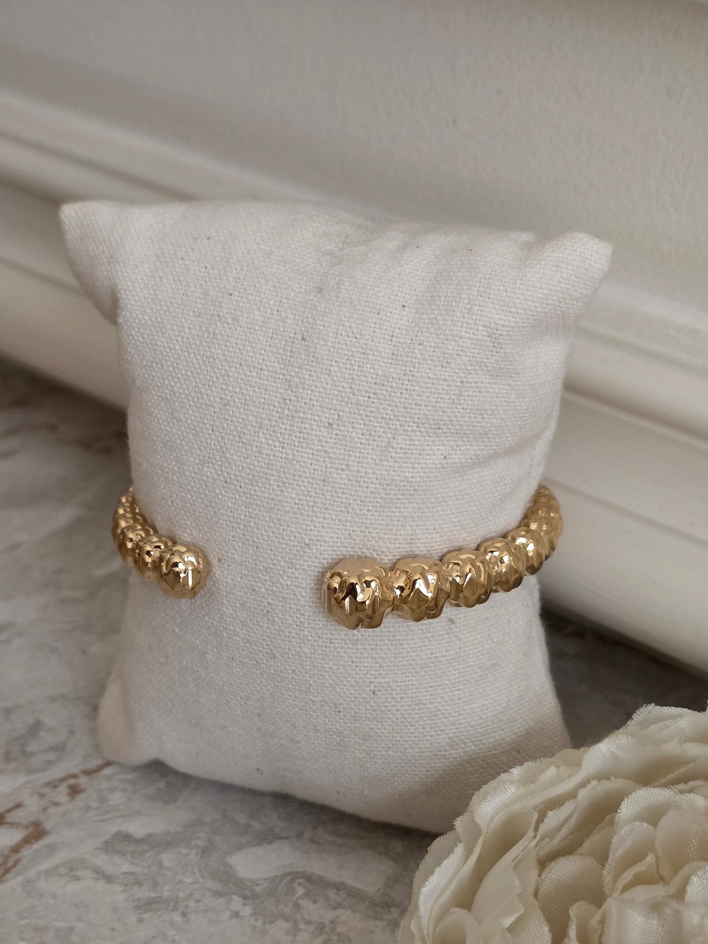 BURCU CUFF BANGLE