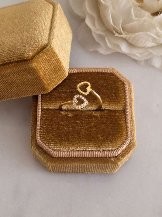 Gold heart ring