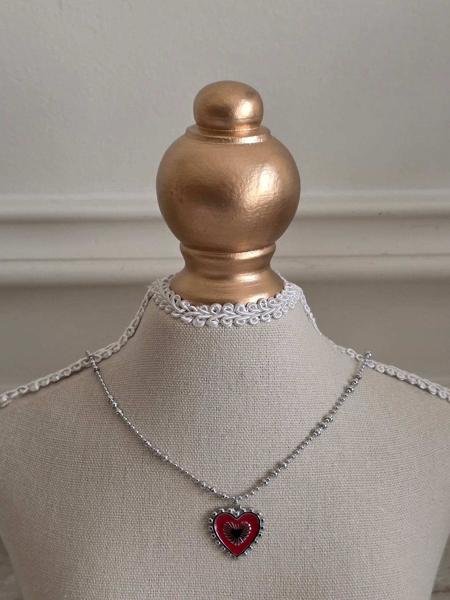 AYCE HEART NECKLACE