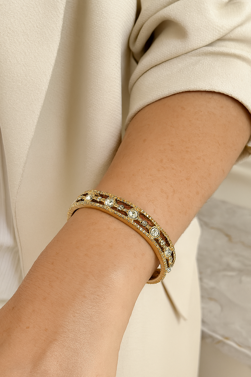 BELLA BANGLE
