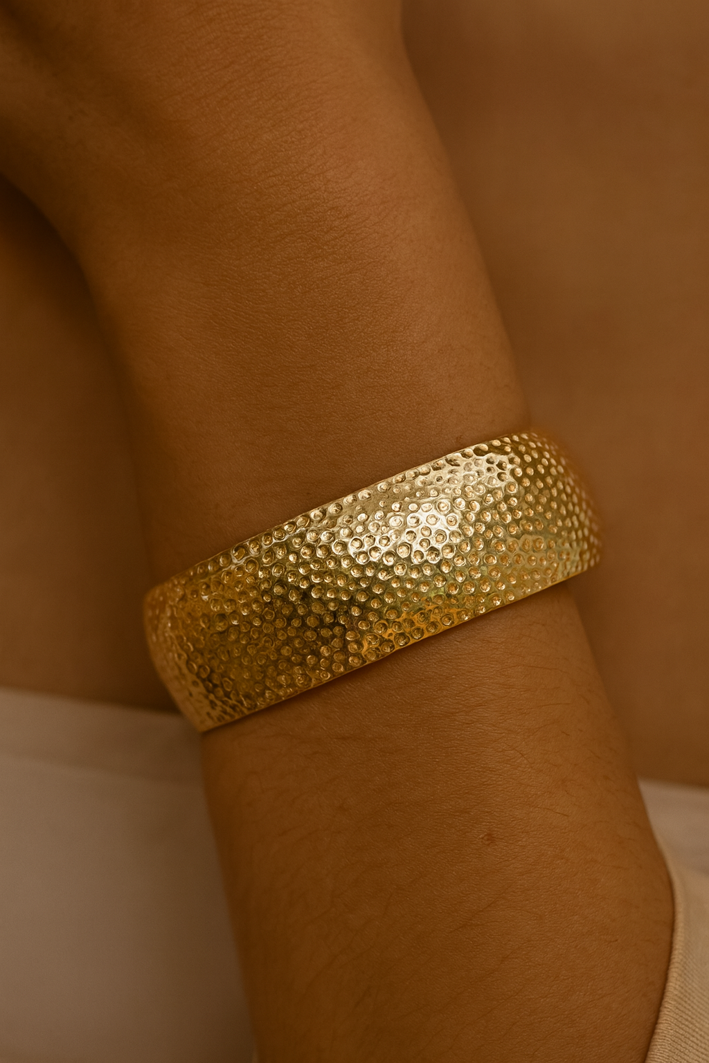 NURSEMA CUFF BANGLE