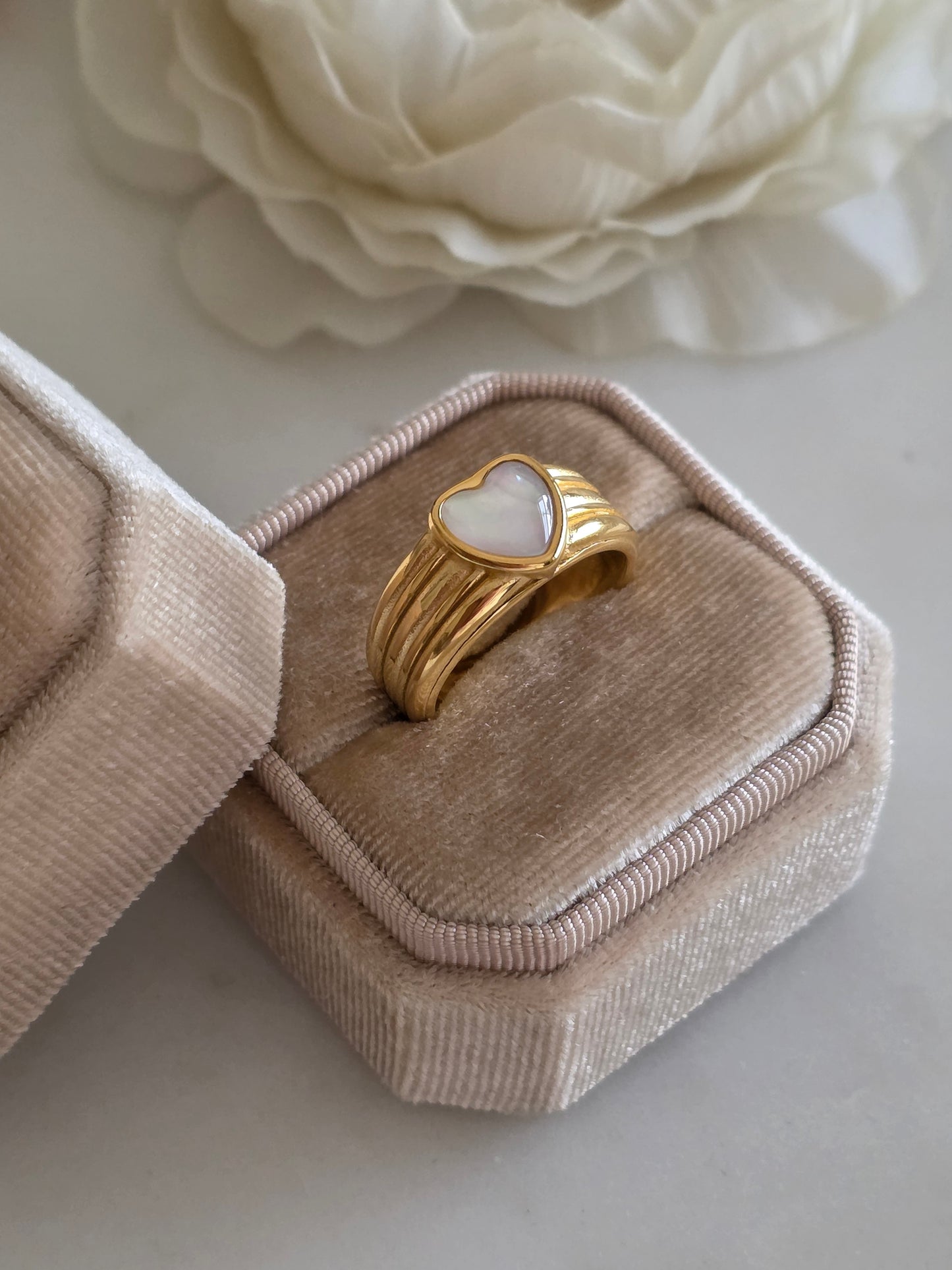 AYLINA HEART RING