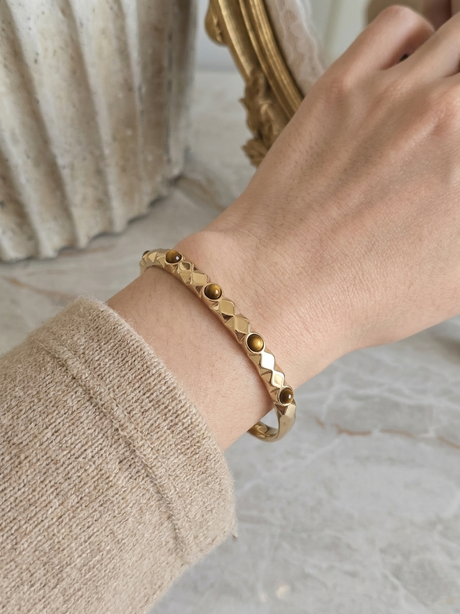 RINAN BANGLE