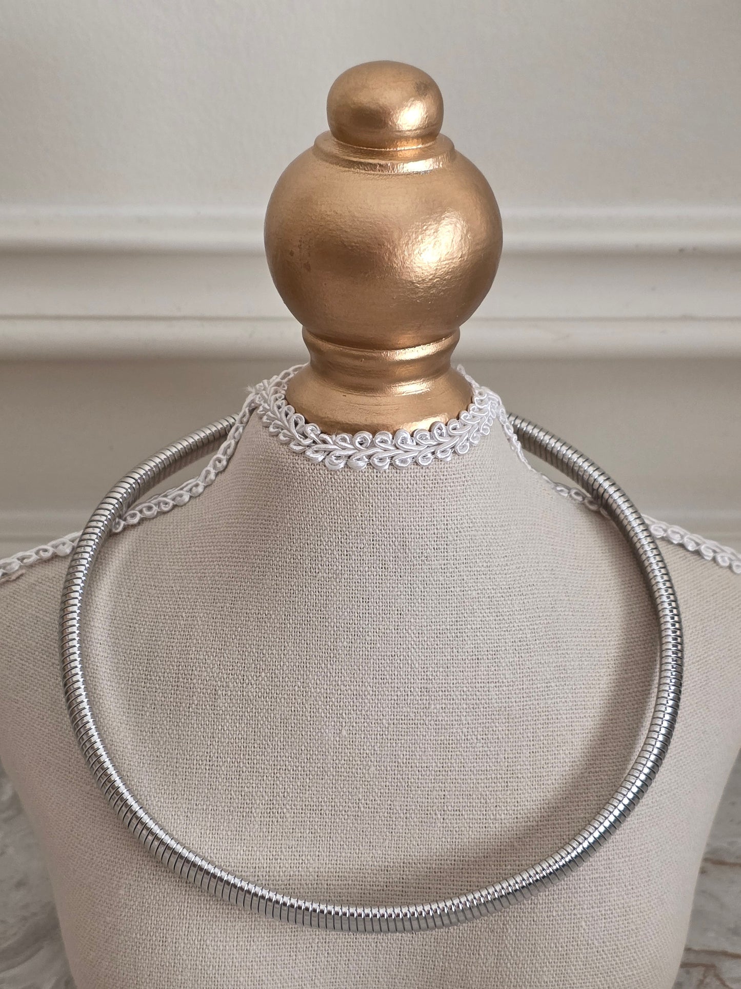 Silver choker necklace
