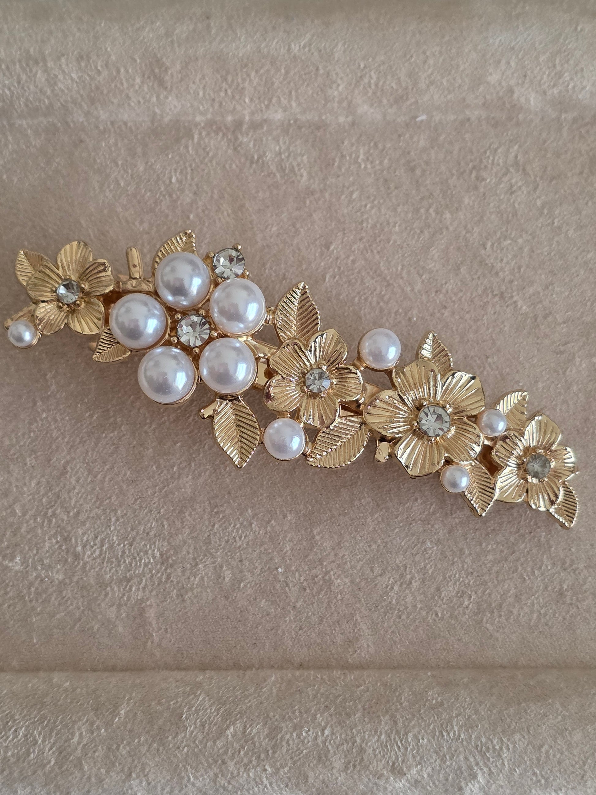 Gold Pearl flower hair clip