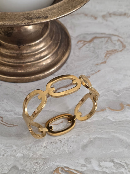 AYAH BANGLE