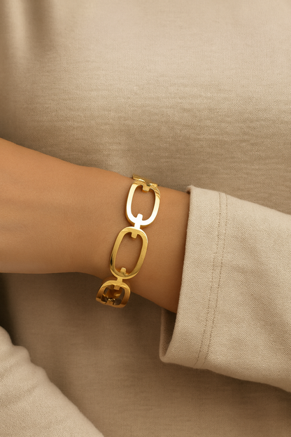 AYAH BANGLE
