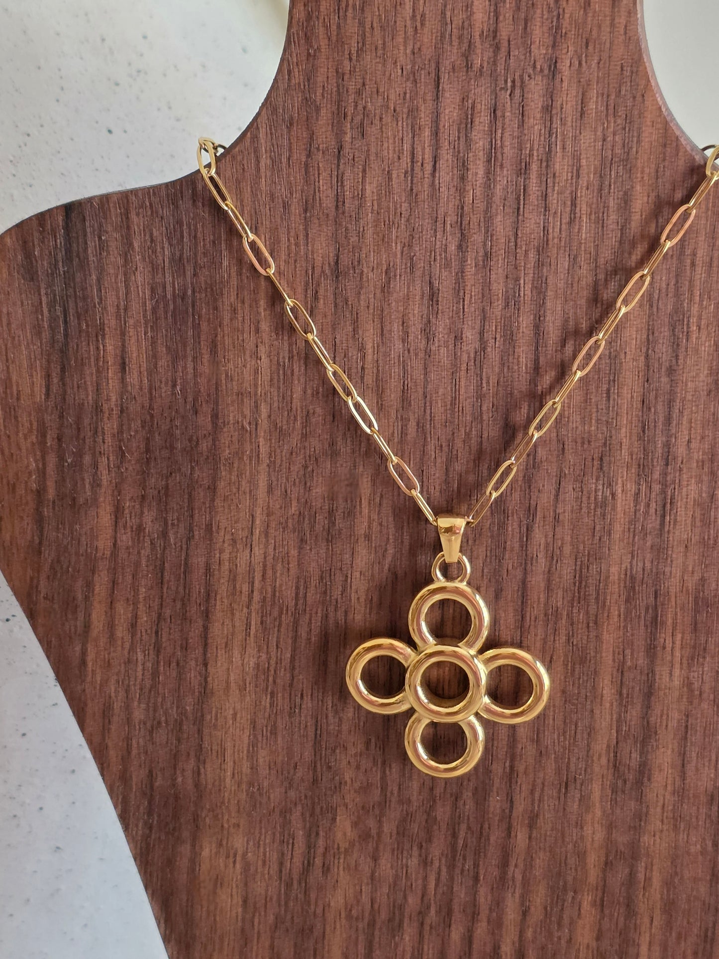 NOLAN CLOVER NECKLACE