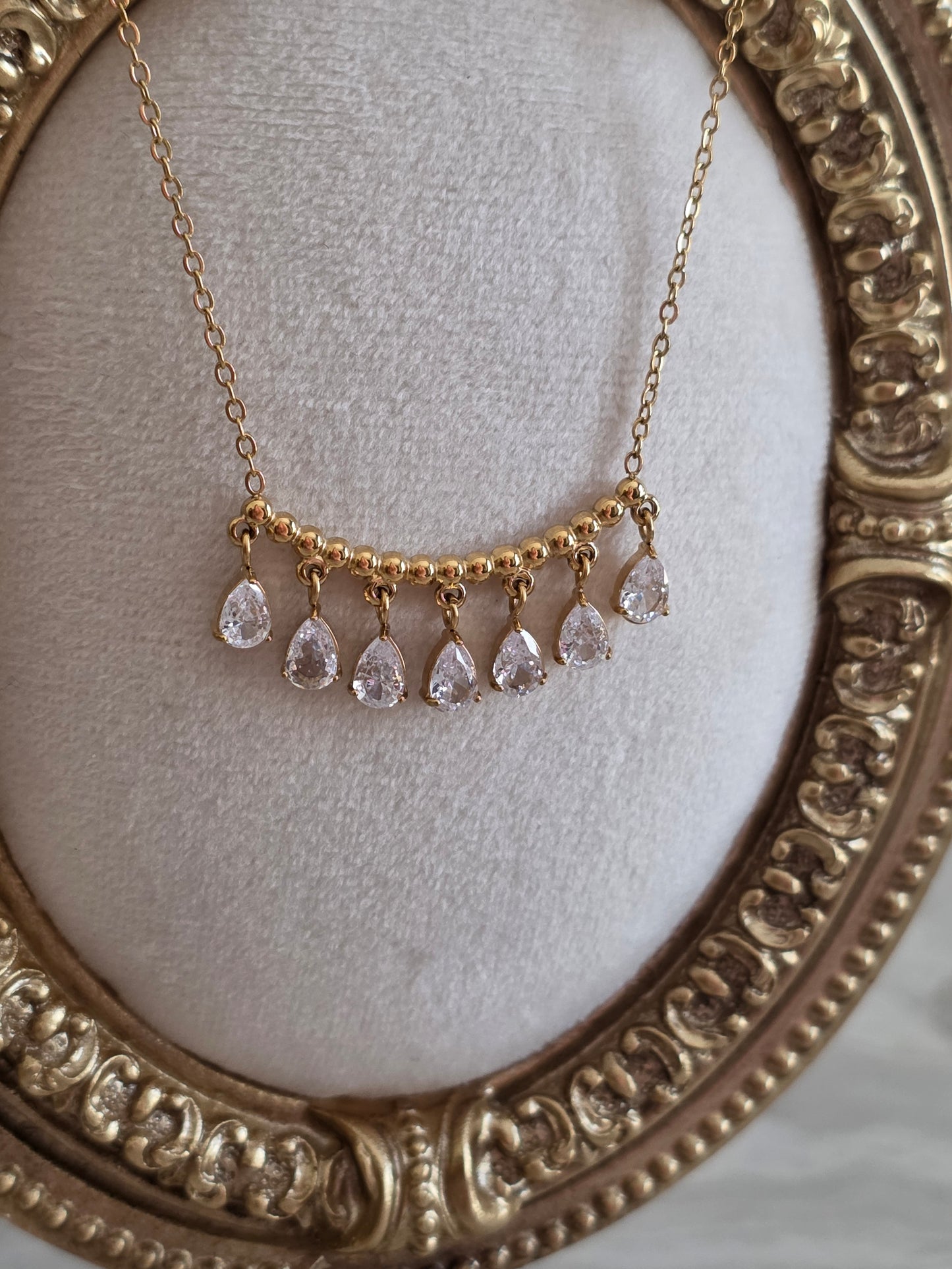 EMIRA NECKLACE