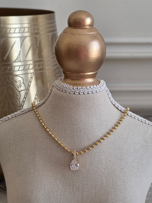 gold crystal pendant necklace