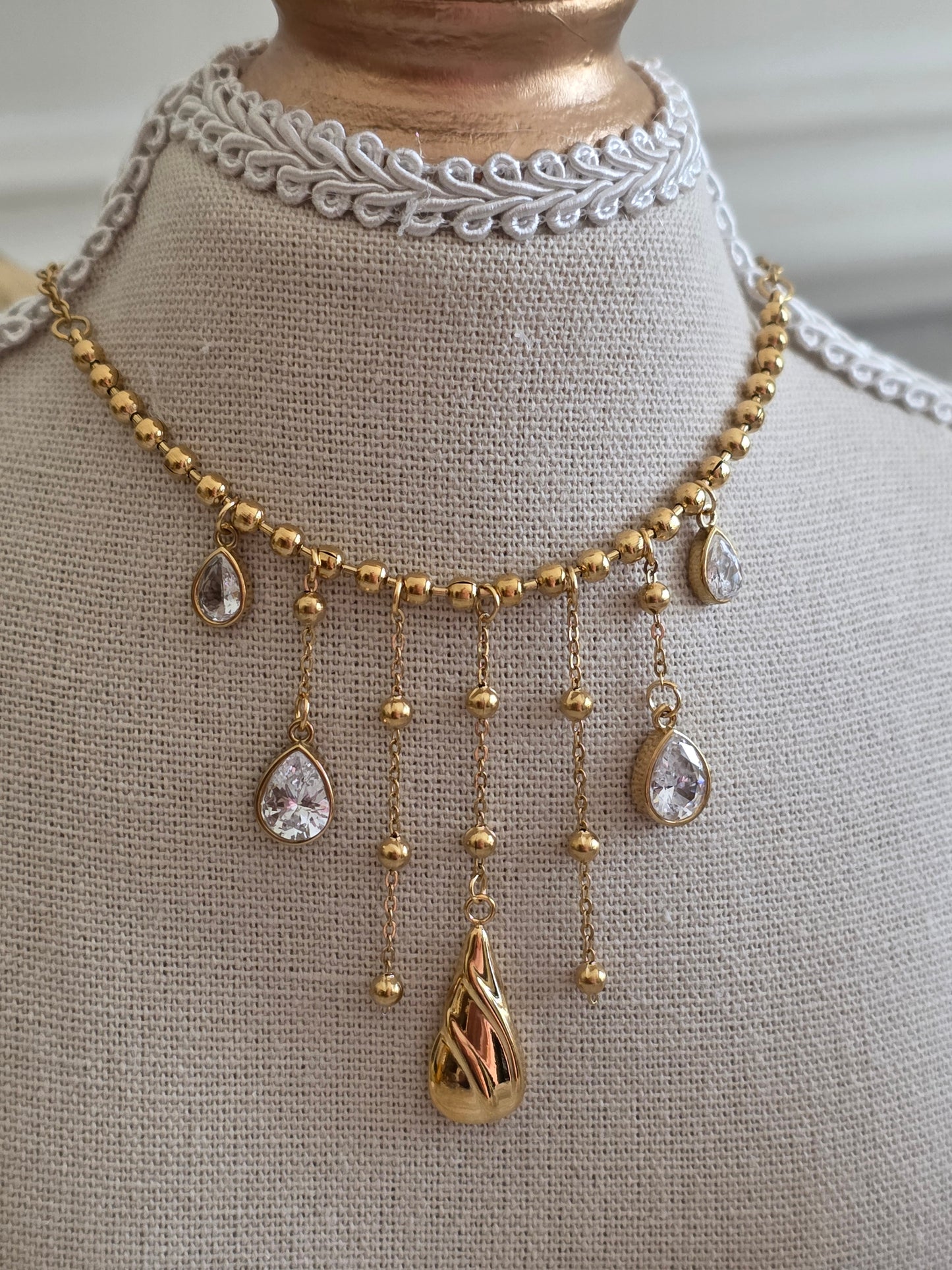 ZEHRA NECKLACE