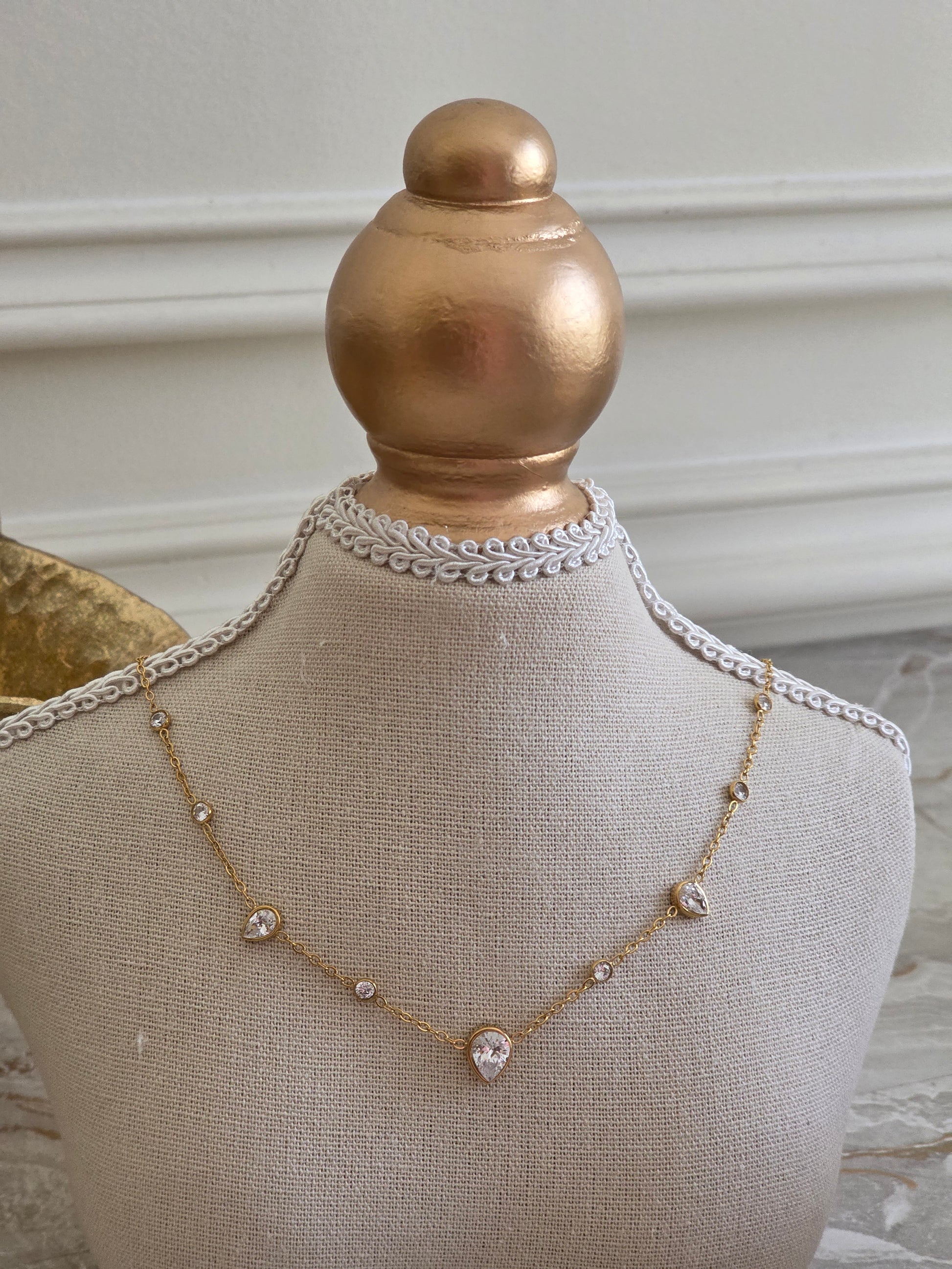 gold crystal teardrop necklace