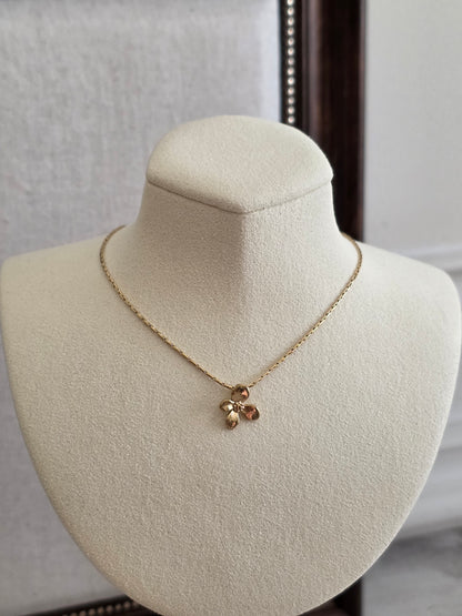 gold small flower necklace