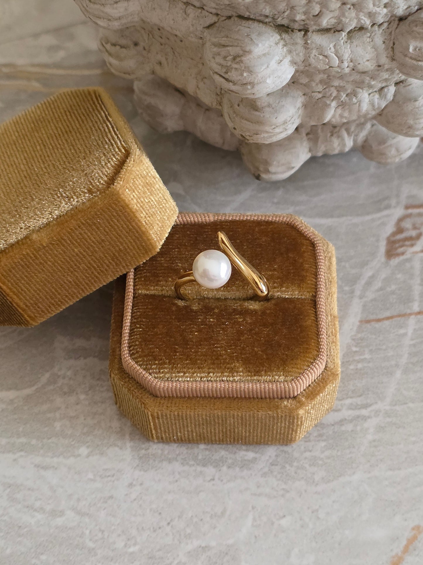 gold pearl adjustable statement ring