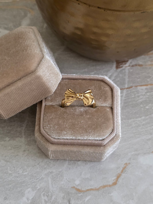 gold bow ring