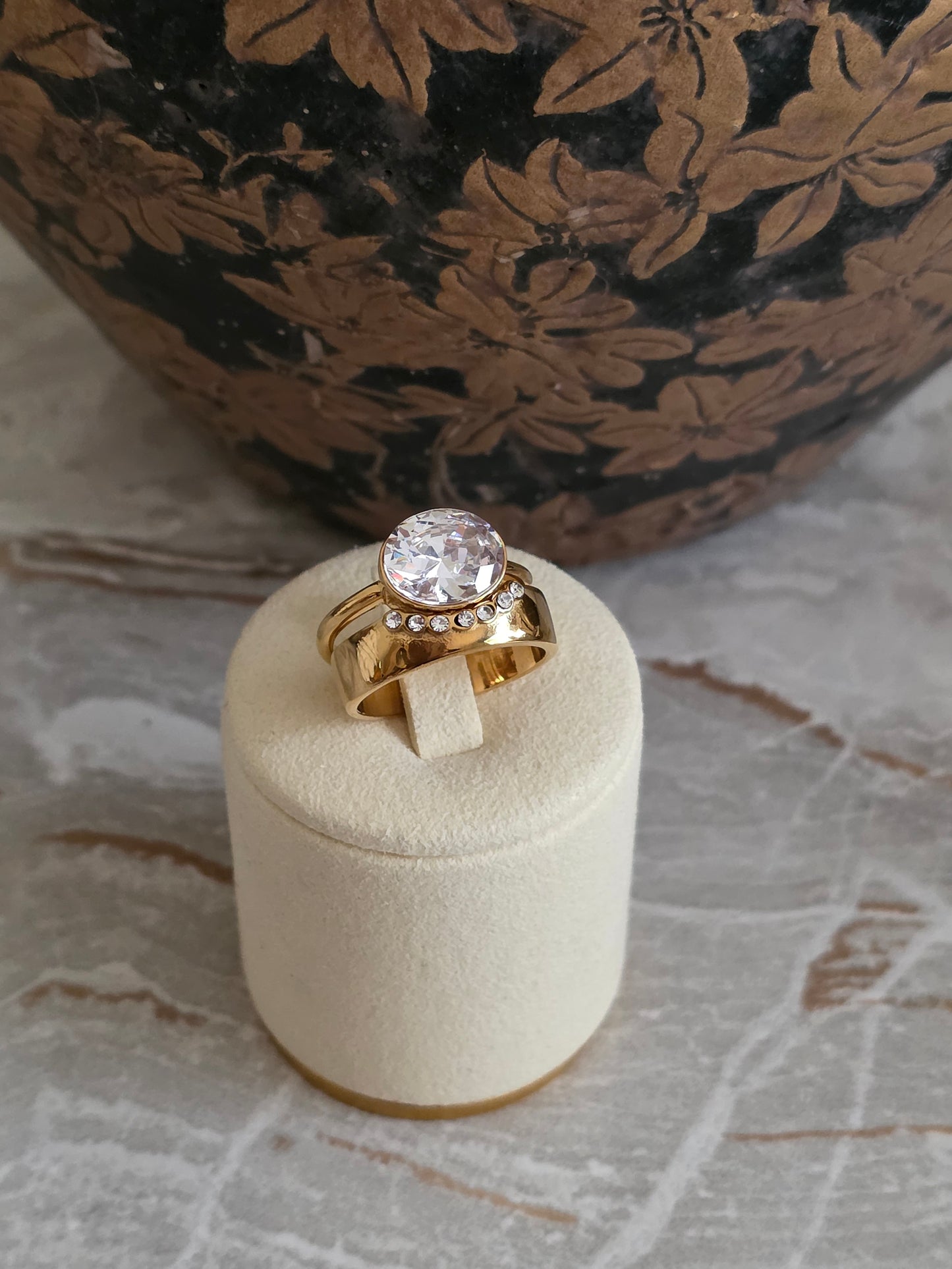 LEYA RING