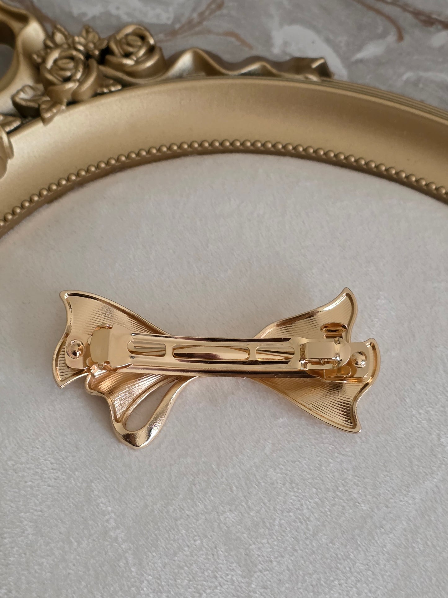 ALIAH BOW HAIR CLIP