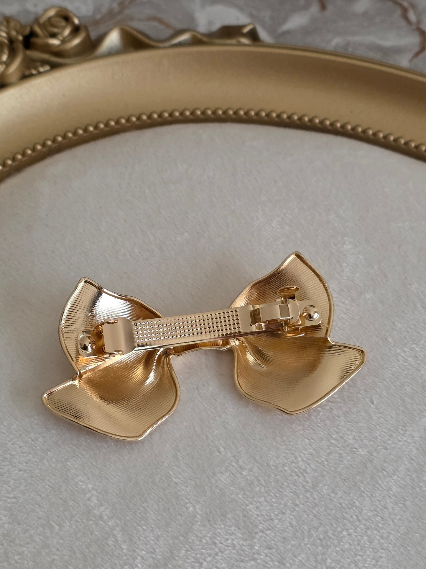 AYA BOW HAIR CLIP